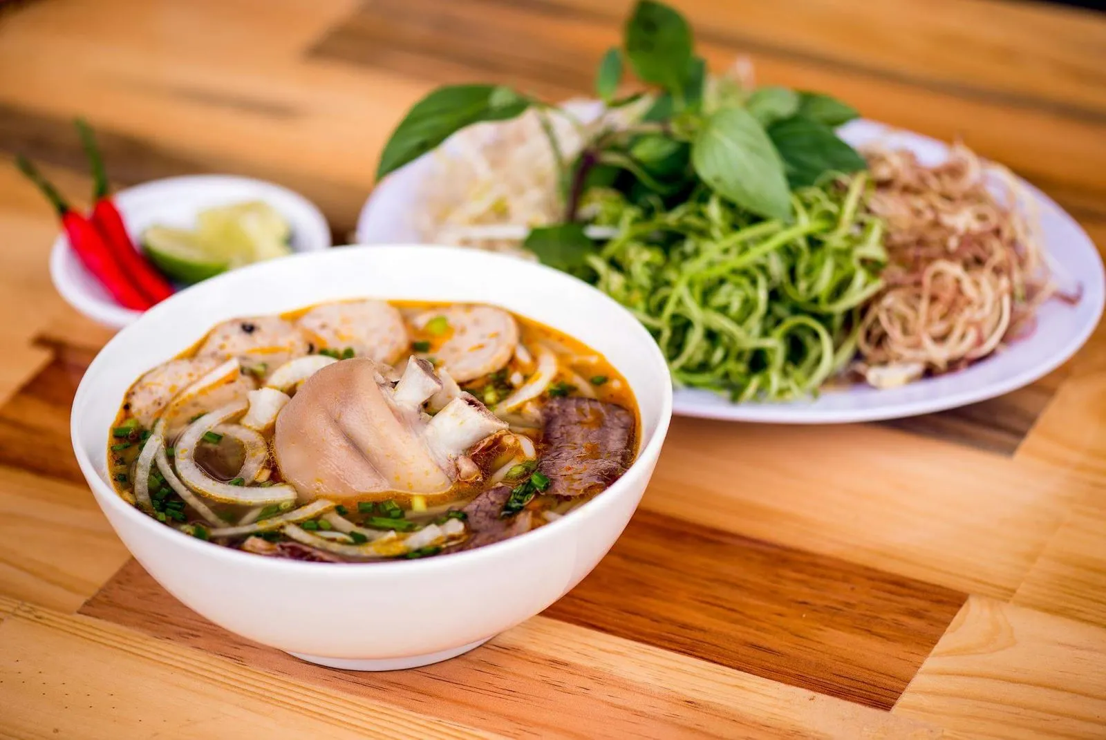 piatti vietnamiti bun bo Hue