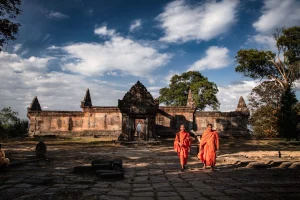 L'Architettura Buddista della Cambogia: Angkor Wat e le Torri Sacre